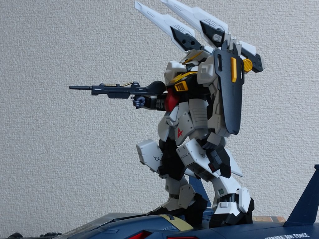 本来のグライ・バインダー程の火力はないものの、SFS搭乗時や対MAへの対空火力として役割を発揮できる想定です。