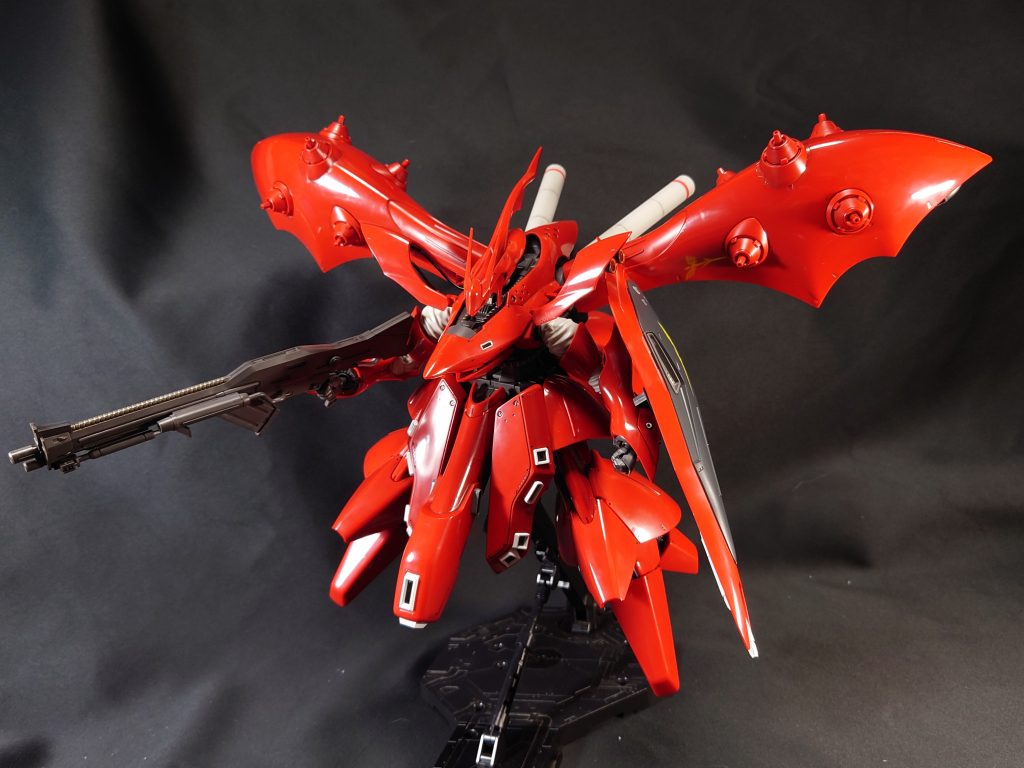 着地姿勢よりも、この浮いてる感じが好きです。