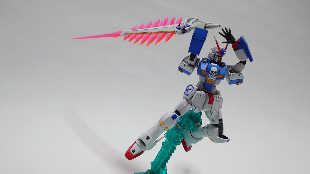 ムラマサ・ブラスター③振りかざすポーズもとれます。両手持ちは出来ませんでした。