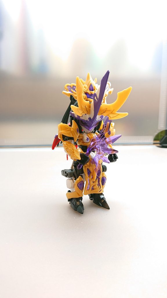 策略家としての腕も高く使い魔を駆使して悟空一行の様子を監視していた