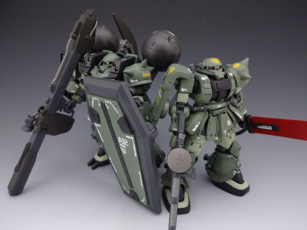 恒例になりつつある前作とのツーショット。黄色いデカールは自己主張が強いですねと