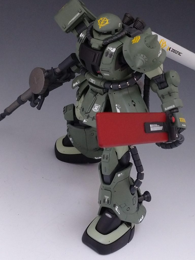 ヒートホークは好きじゃないけど白兵戦の武器が欲しくヒートソードを製作しました。また試作機という事で動力パイプから必要なエネルギーを供給される形にしています。