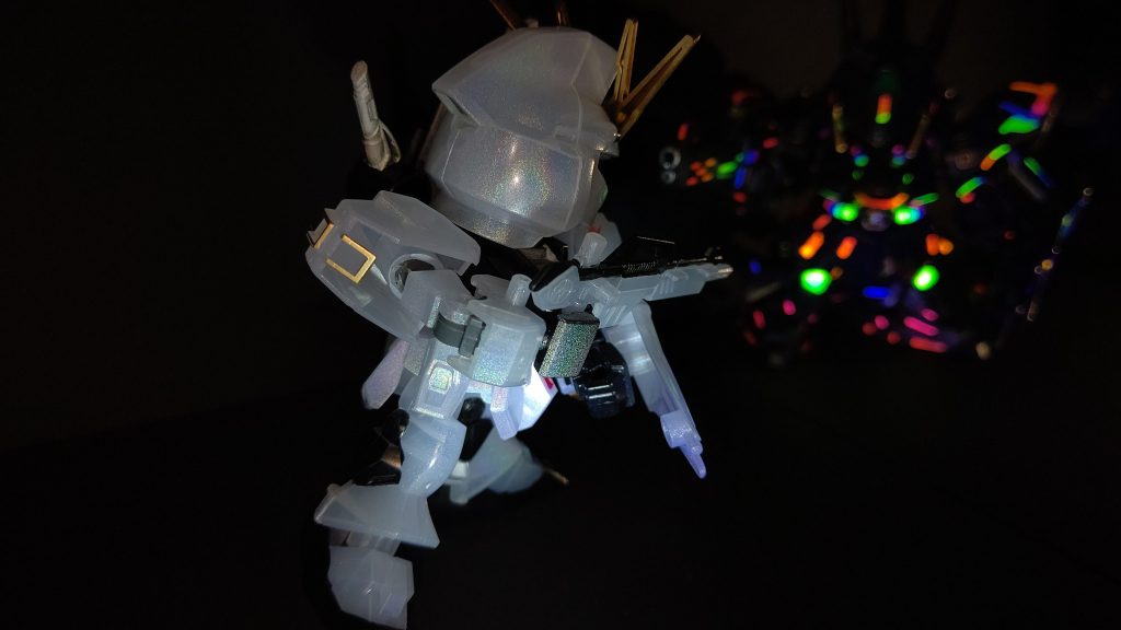 ゲーミングサザビー VS ニューガンダム - HWS–2枚目/制作者：ロダン