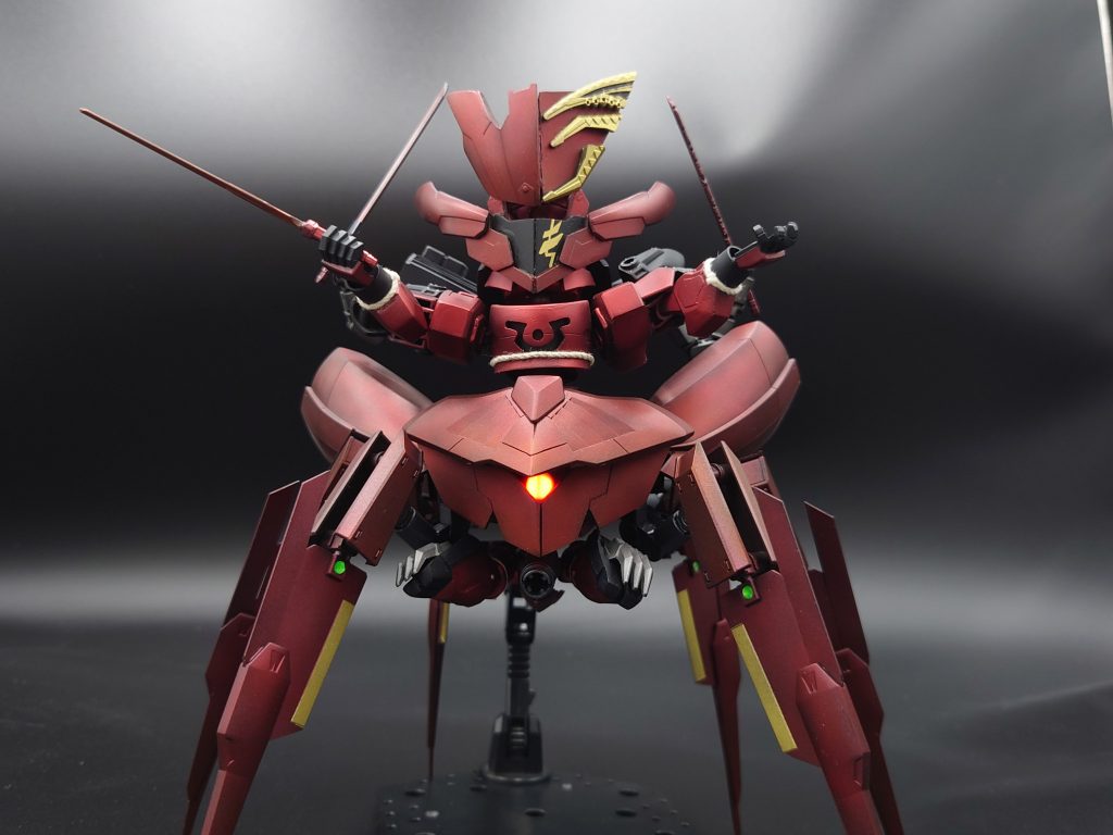 仮面を被る事で星喰、悪律刺（あぐりっさ）に下半身は6本脚の怪異になります