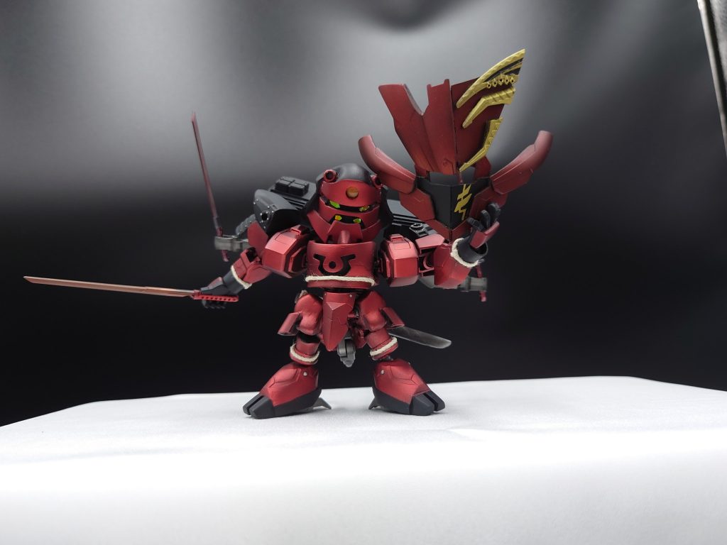 「お前強いな‥へヘヘッ‥やっとコイツを使う相手が出て来たかぁ！」