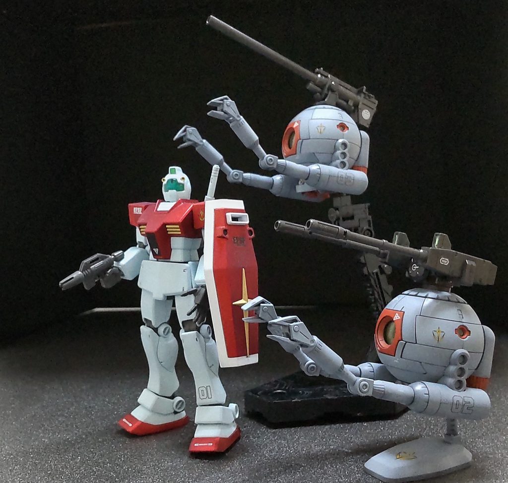 以前組んだジムを加えて3機小隊。これが見たかった!