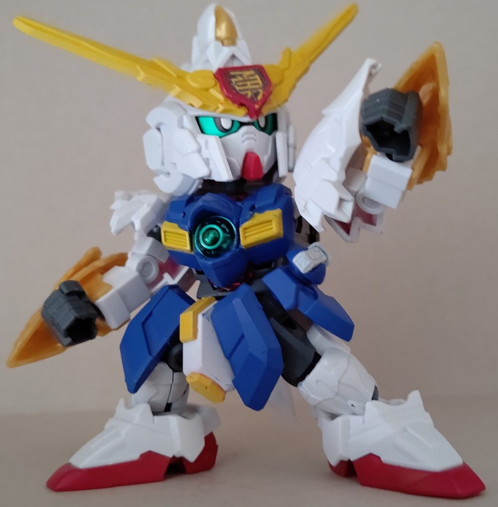 曹操の腕と悟空の足を使用したので、SDとは思えないほどグリグリ動く。凄いな最近のSDガンダム。