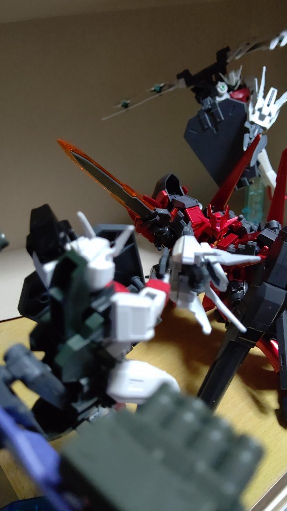 『あはは♪ この人アタシより遅いのにアタシの盾を壊すこともできないじゃん! 雑ぁ魚♪ 雑ぁ~魚♪』『ダメだよ妹ちゃん。確かにこの人はノロマで雑魚だけど、あんまり本当のこと言ったら可哀想だよ。』