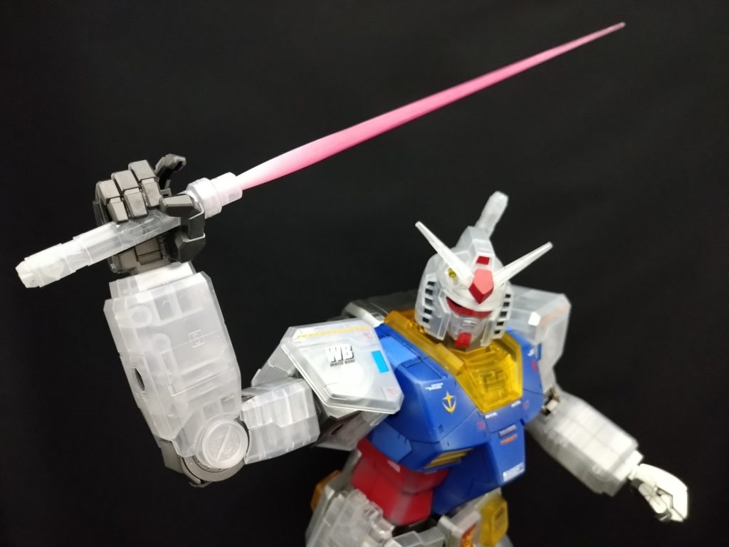 ビームサーベル。刃先パーティングラインも処理してあります。