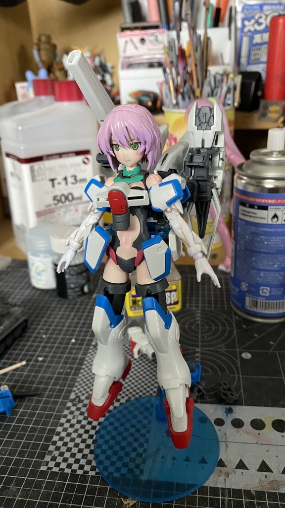 ティアーシャ本体のみ先に塗装してからイメージを固めてミキシングして行きました。