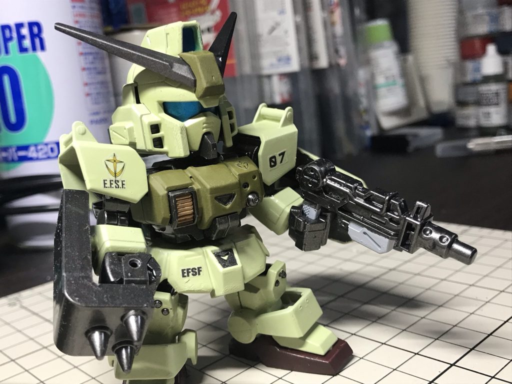 SDCSの陸戦型ガンダム。角度悪くて見づらいけど正面からデュアルアイじゃなくてヘビーガンダムみたいなメインカメラ