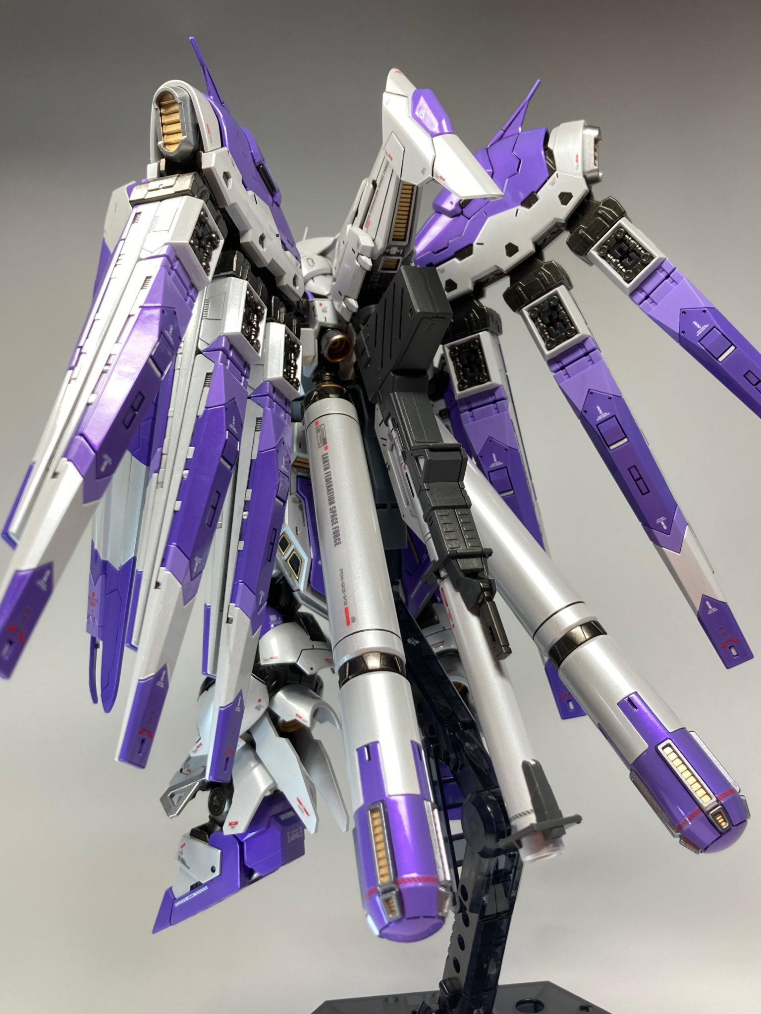 RG Hi-νガンダム パール仕上げ｜初音ザクさんのガンプラ作品｜GUNSTA