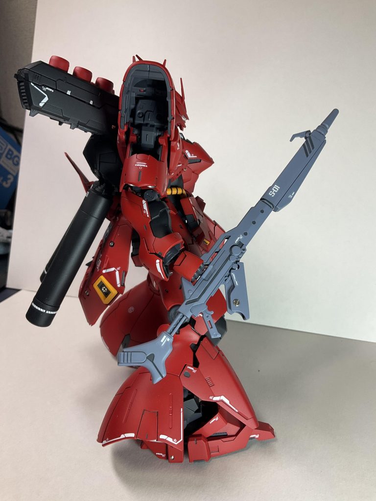 ロングライフル余ったサザビーのガンダムデカールを使用