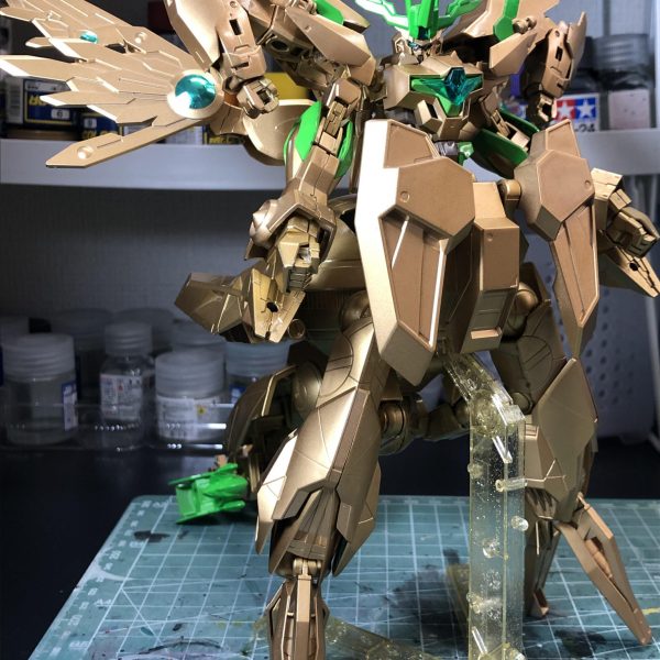 リライジングガンダム ゴールドver.