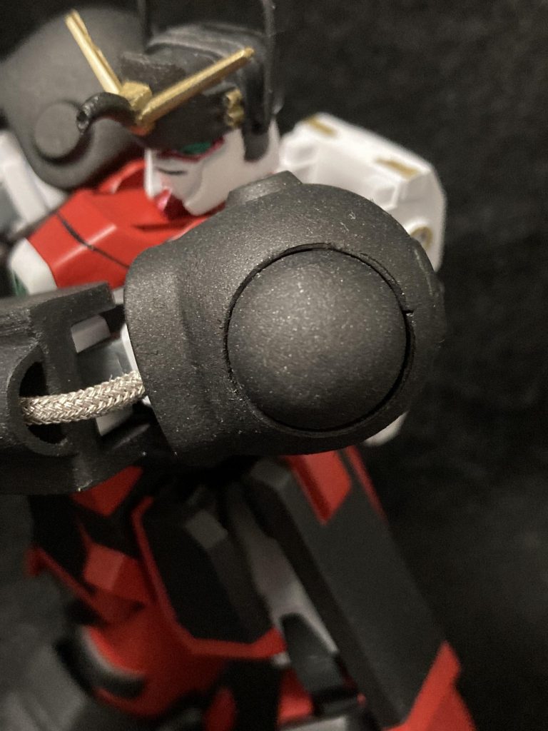 ミチノクハンマーはネオナンブニゥム合金の塊であり、質量攻撃で敵を粉砕する。レスリングスタイルの本機との組み合わせにより、相手は南部せんべいのように砕け散ること請け合い。