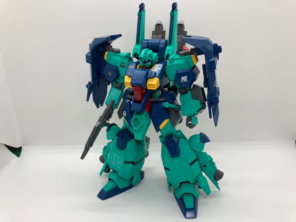 カラーリングはディジェを参考に塗装しました半光沢で仕上げ重量感を表現しました！