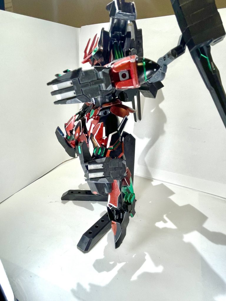 オプション兵装   GNミサイルバージョンアップに伴って増設されたハードポイントに取り付けることが可能。