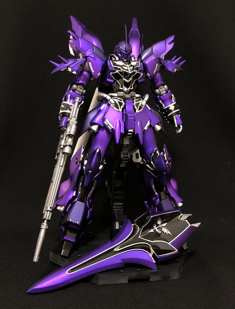 ライトの当たり具合で色の濃淡が出るところが気に入ってます。