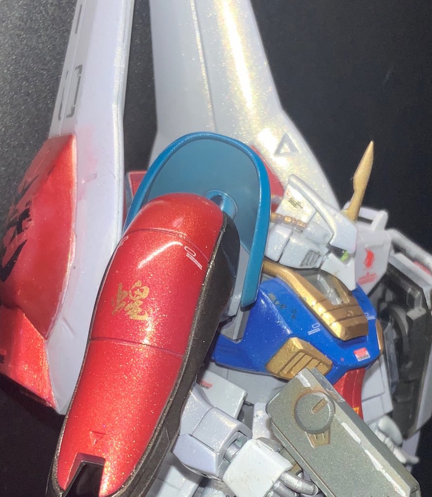 エアブラシがあればもっと簡単かも…と。ホントにパール塗装になったでしょうか?! 筆塗りは全てペイントリターダーを使用。MGだったら多分無理じゃ無いかと…(/ _ ; )