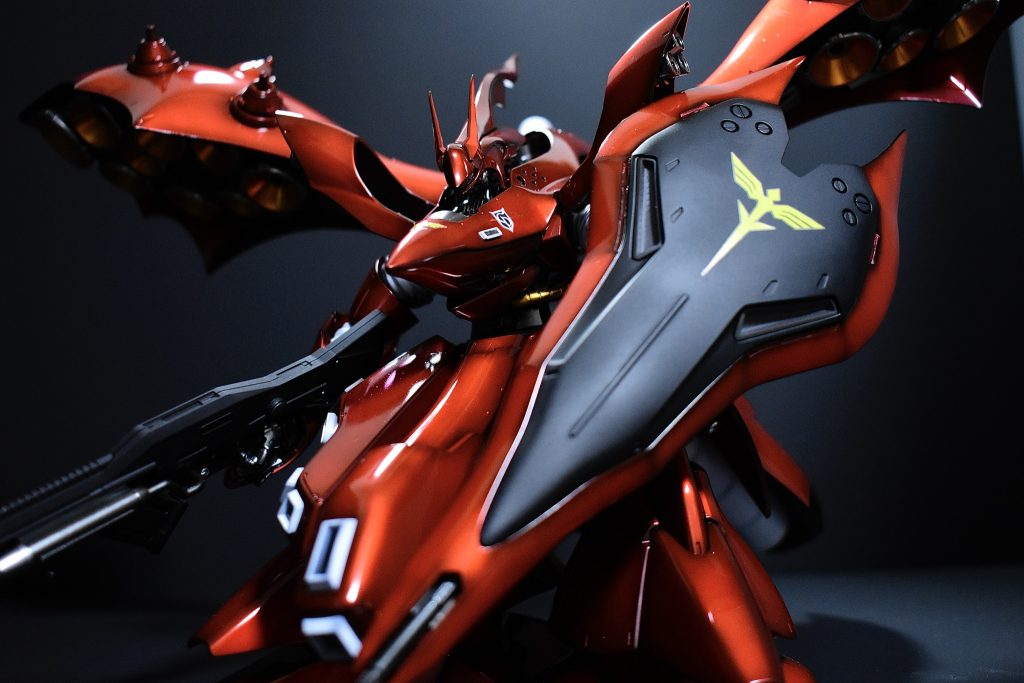 正面。写真は暗めです。