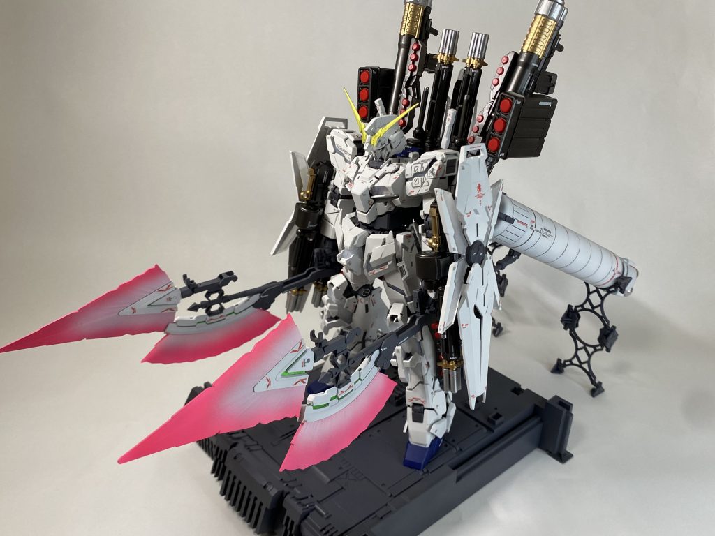 光らなくてもディアクティブカラーって感じでかっこいい