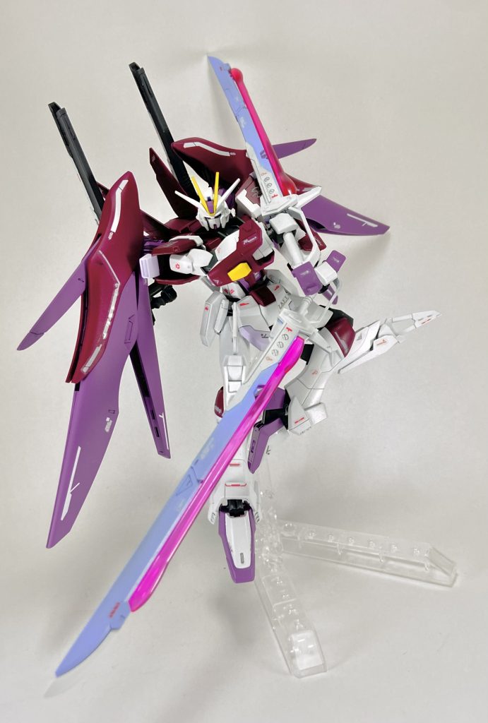 柄の部分に凹凸をつけてソードインパルスのように連結できるようにしてます。してませんけど