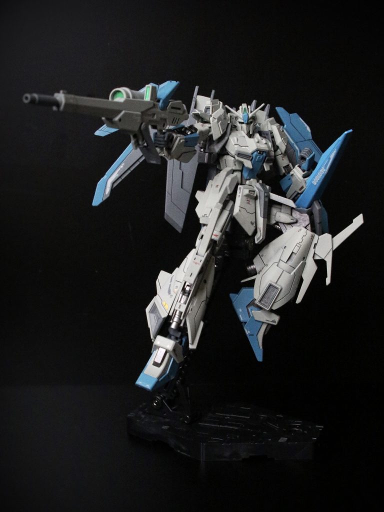 デカールはRG Zガンダムのものを使いました。
