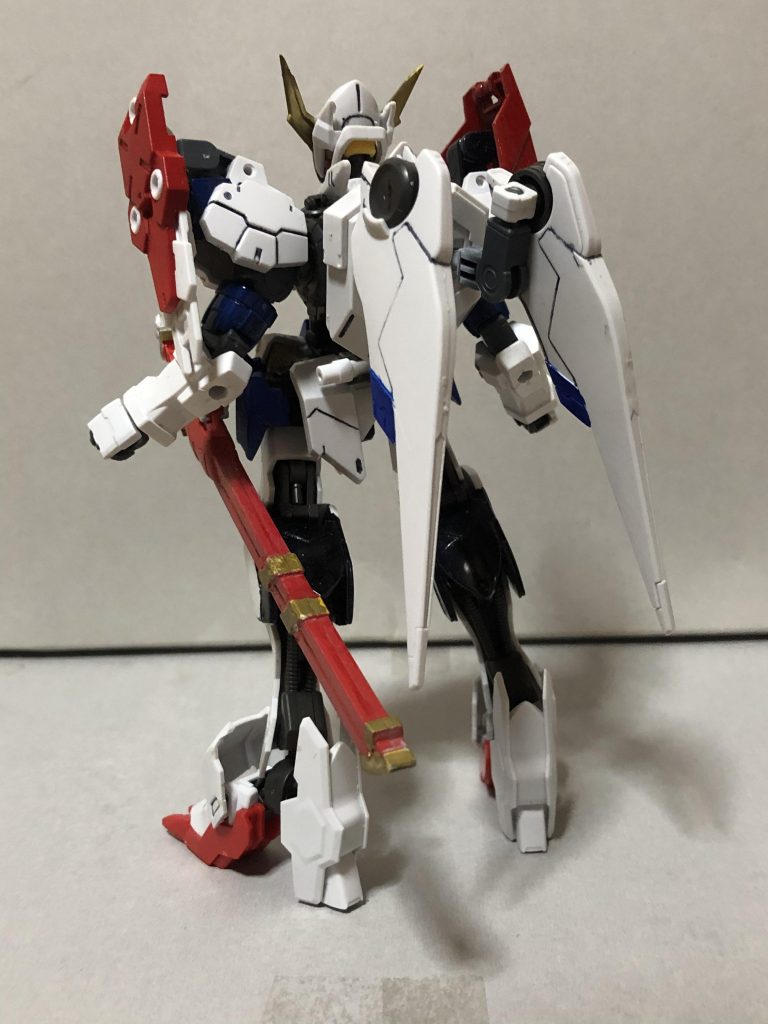 バックショットから。腰につけていたブースターは背中に装備しています。