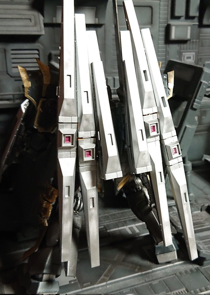 黒騎士ニューガンダム–5枚目/制作者：アレス