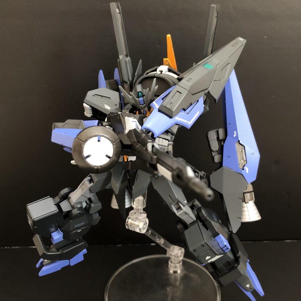 中、長距離に特化したリアルモード。可動域広いのでポーズが決まる!^ ^レドームは最後に思いつきで追加したけど、付けてよかった⭐︎