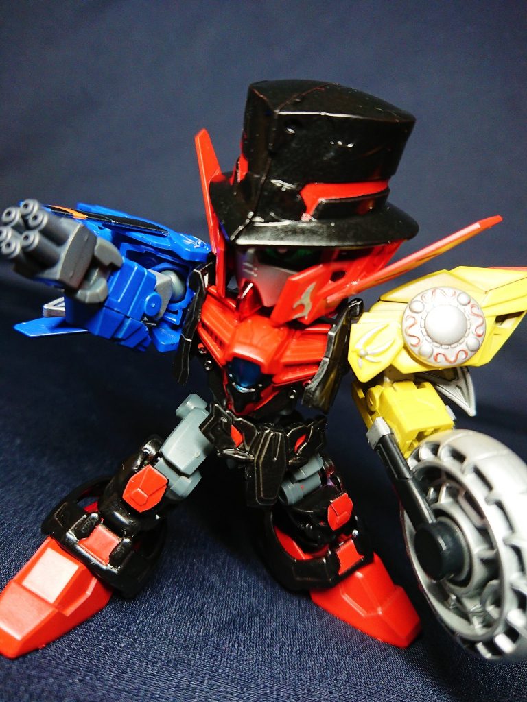 今回の戦隊ロボはルパンレンジャーからルパンカイザーがモチーフです。ネオワールドのもう一人の怪盗で制作しました。