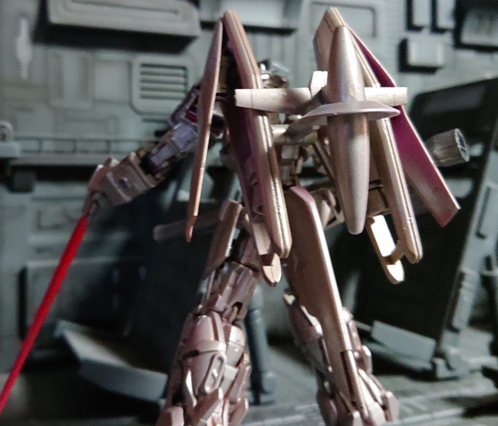 アームズアストレイ(ロウカスタム)–4枚目/制作者：アレス