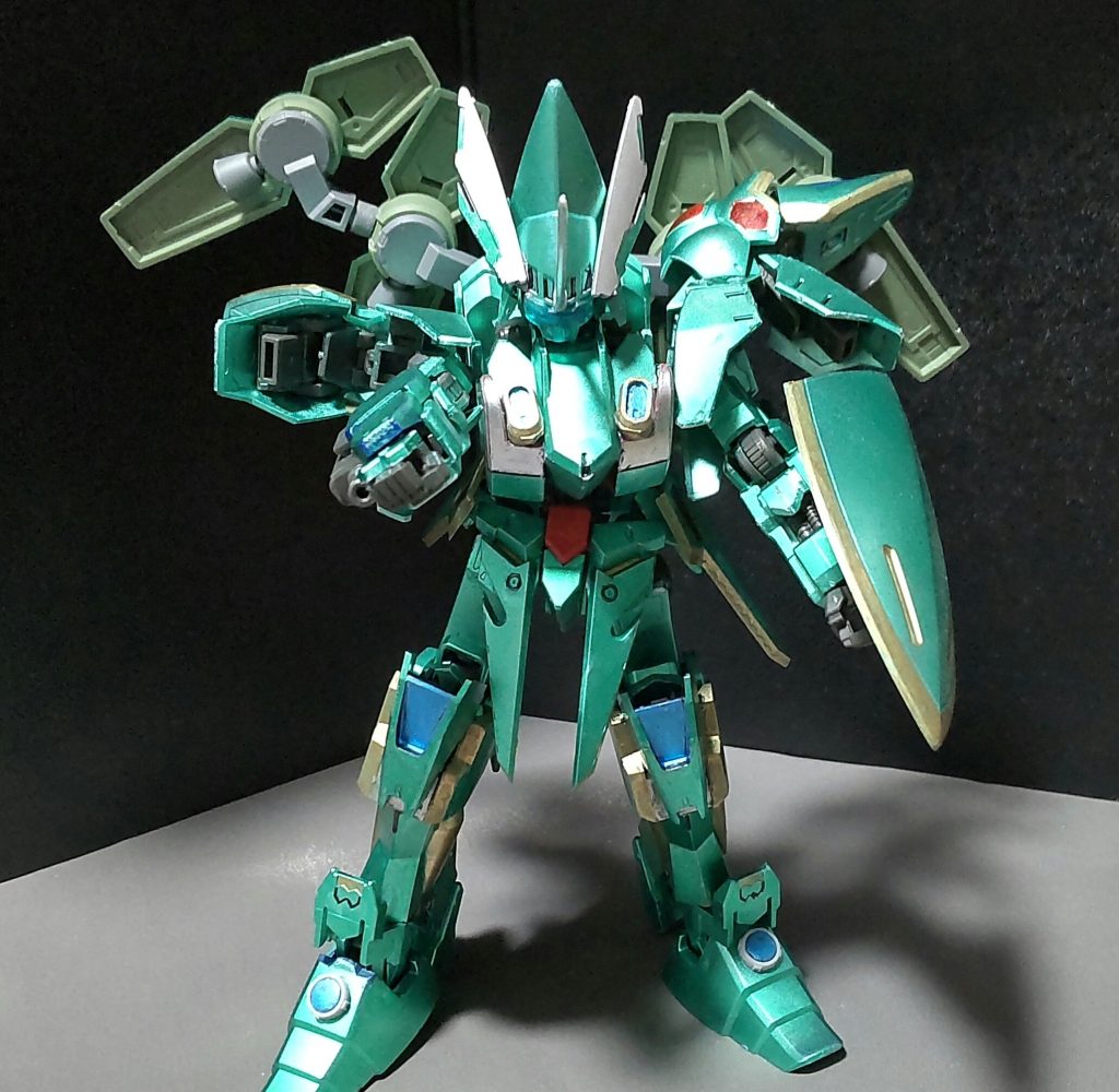 両腕にあるバルバトスの機関砲は数少ない射撃武器になります。因みにバックパックのワイヤーのミサイルも撃ち出せます。