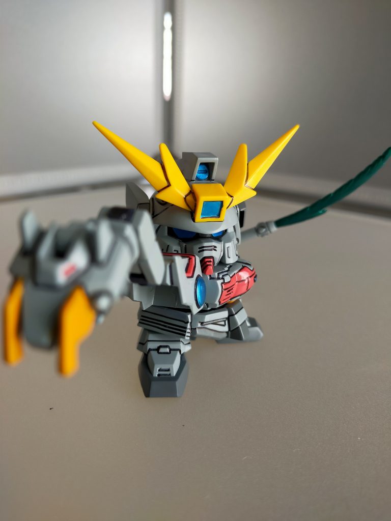 　足は大きく開けてポーズがカッコよく決まりますね。