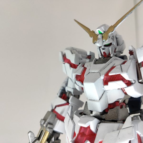 PGユニコーンガンダムメッキ塗装済みキット BANDAI - 1/60 PG ユニコーン ガンダム LED付き メッキ ガンプラ