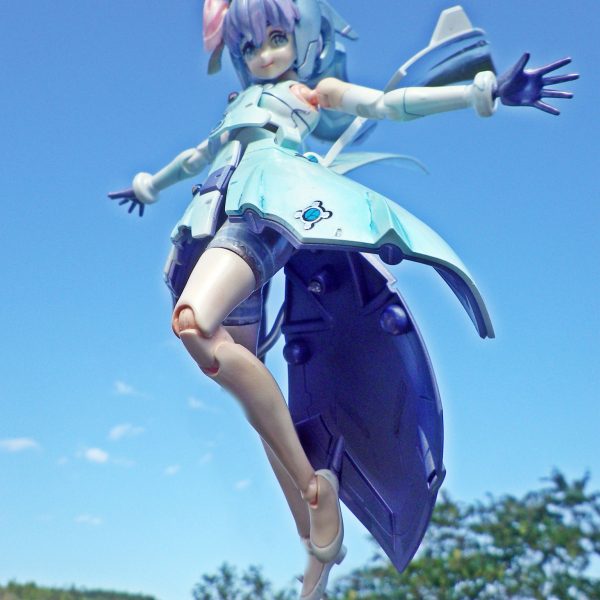 秋空にサラちゃんフライング・ハイです！