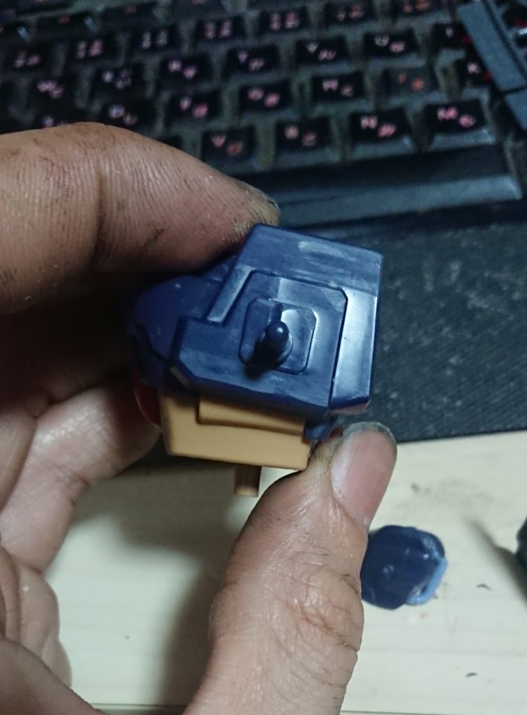 胴体のボールジョイント化で可動範囲を拡張しました