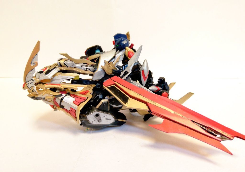 今回フィーチャーするのは、2機ある謎メカのうちのこちら「アサルト・ギア」です。どちらも搭乗可能な支援機なのですが、こっちは比較的ゴツめですね。ガウか何かか...？