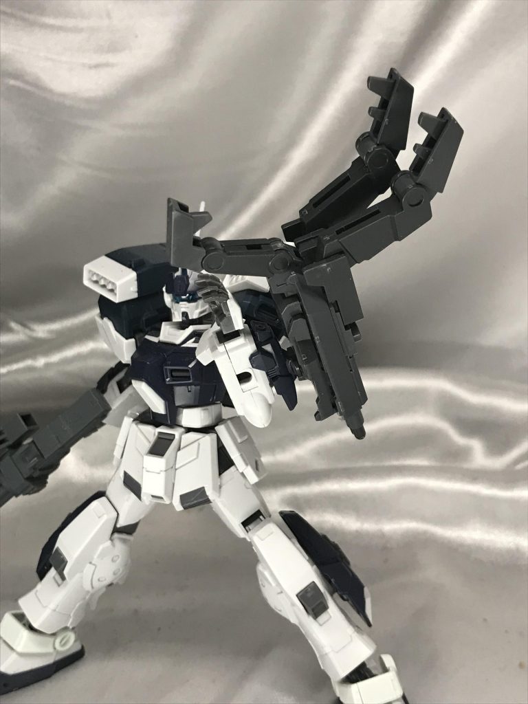 盾は開閉式。このシールド素晴らしい（///▽///）