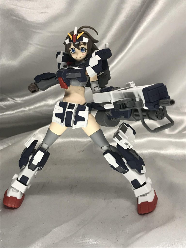 片手撃ちも両手撃ちも素晴らしいです(///▽///)フォアグリップが使えないので、新規につけました。ナミさんの肘関節でも十分行けました(///▽///)