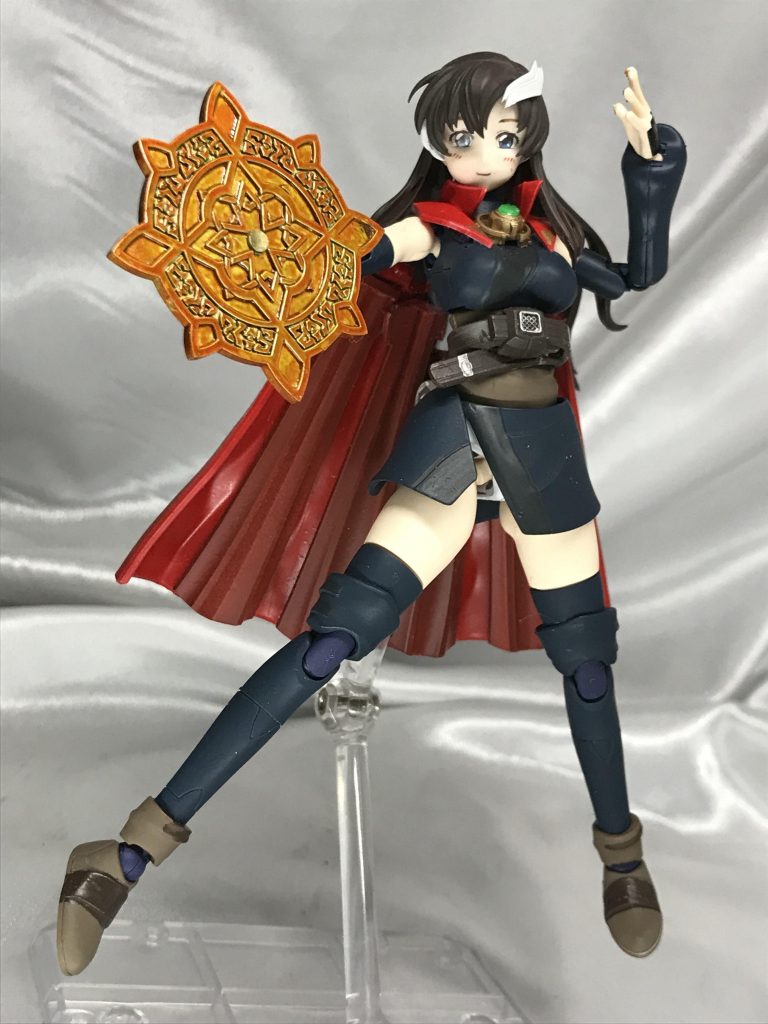 魔法陣は他社から。手に接着して使用しています。胸のアガモッドの目はジャンクパーツとビルダーズパーツのクリアセンサー?で作りました。