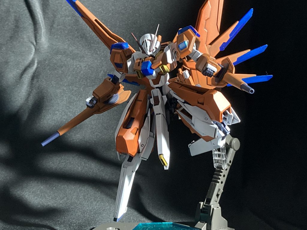 武装ビームライフル×2ビームサーベル×2ハイメガ粒子砲(可変時のみ)