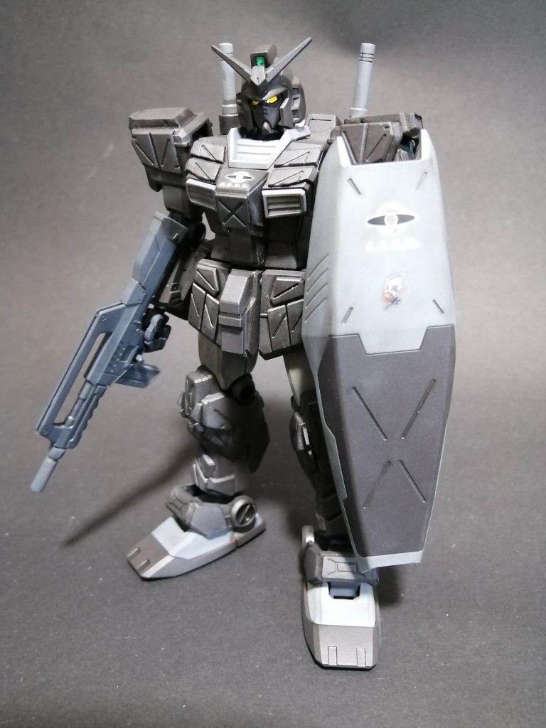 相棒・ジャック・ベアード少尉機。ガンダムヘッドにアレックス・ライフルと盾を装備、射撃担当です。同じく盾に「斧を持ったジャックオーランタン」のエンブレム。最後までご覧いただきありがとうございました。