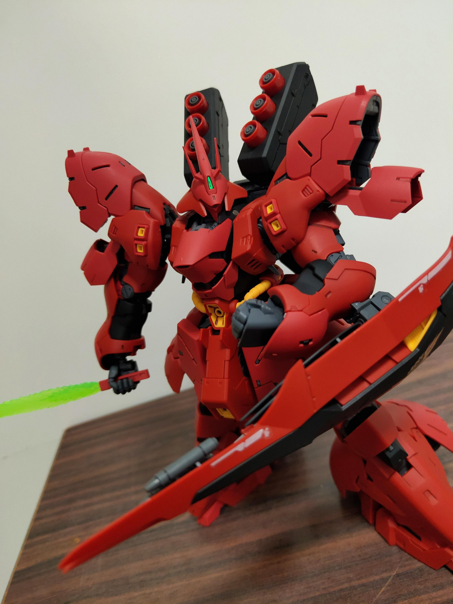 RG サザビー｜襟立とびおさんのガンプラ作品｜GUNSTA（ガンスタ）