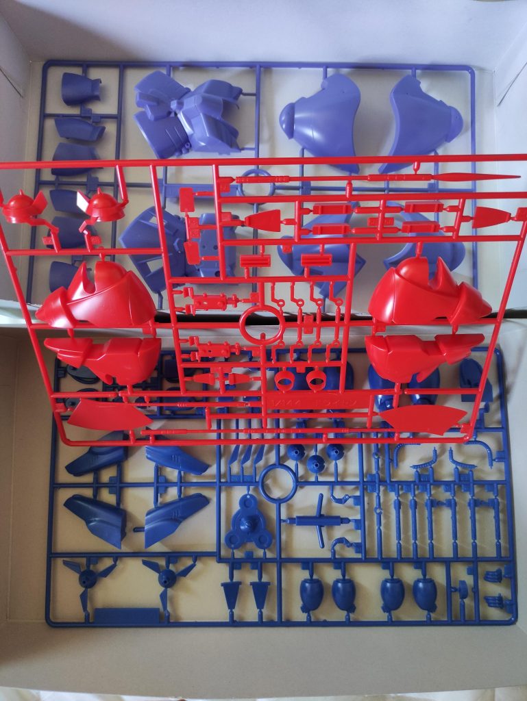 ヤフオクで安く手に入れたはいいものの色分けの大胆さに絶望しました