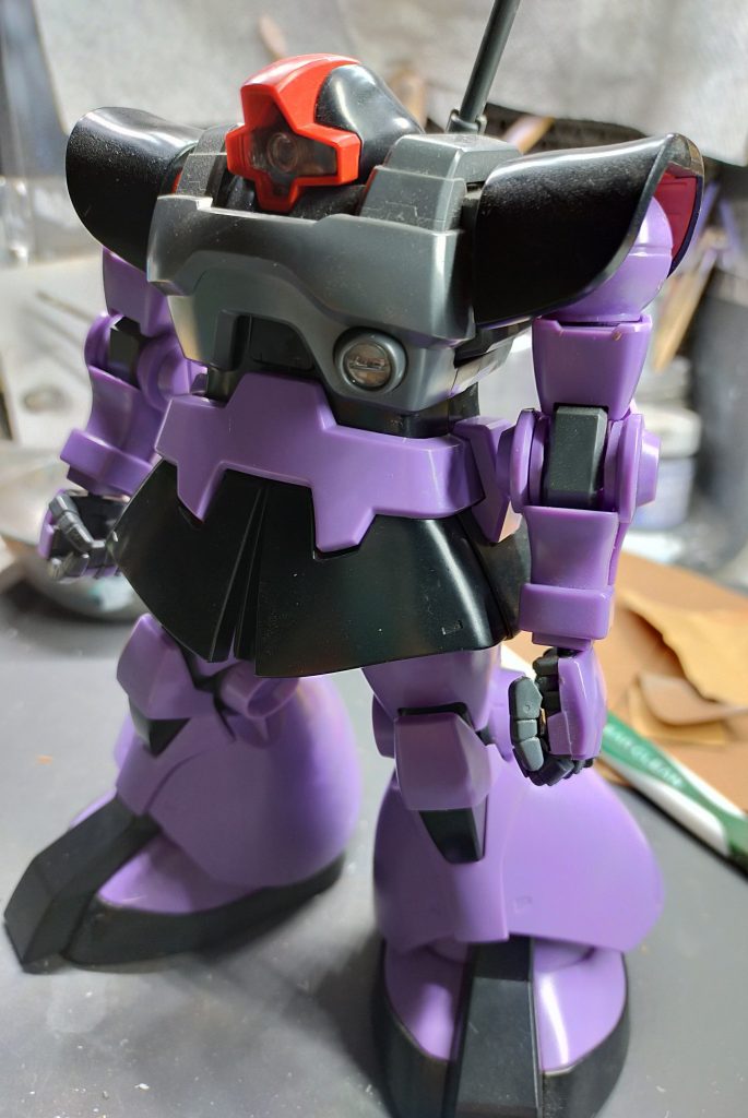 ドムの日のおかげで未完成の１体を終わらせる事ができました、残りマッシュとオルテガの設定を調べた上で専用機を作って見たいですね。ご覧いただきありがとうございました！