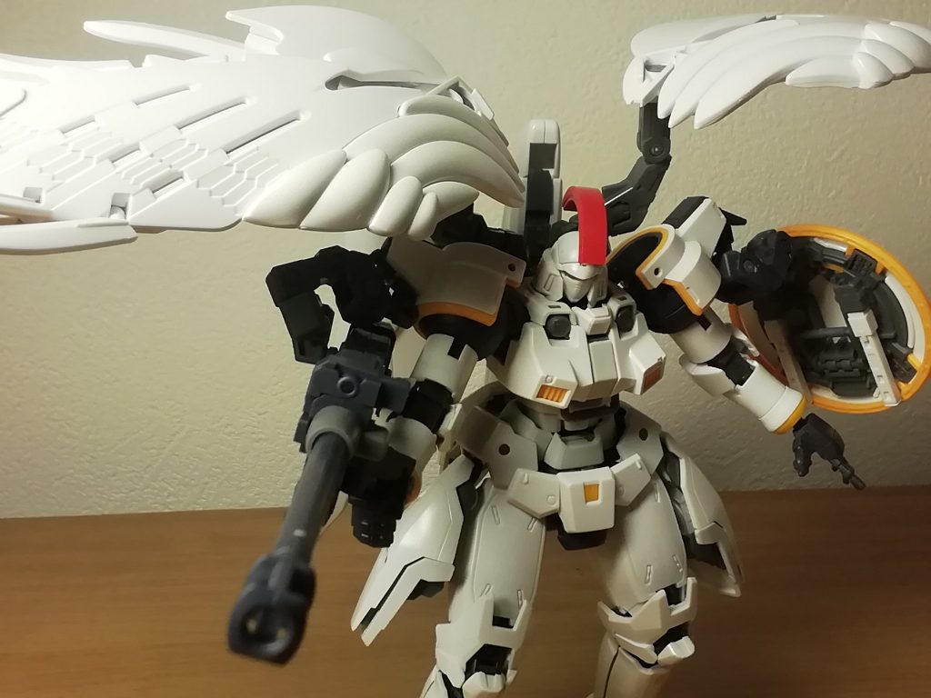 プレバンでトールギスFのキットをみてからトールギス熱が熱いです!商品が届くまで待ち遠しいのでRGで簡易的に作成してみました!