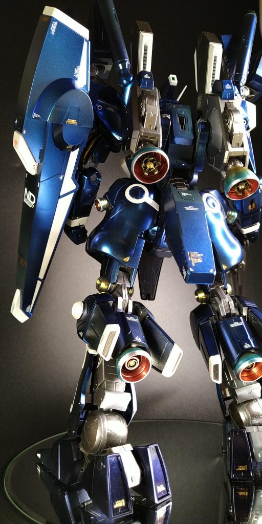 背面逆方向+ローアングル　バーニアの中身がスカスカなので公式のディティールUpパーツを入れています、この辺は凄く個性が出るので他の方の作品を見てまわりました