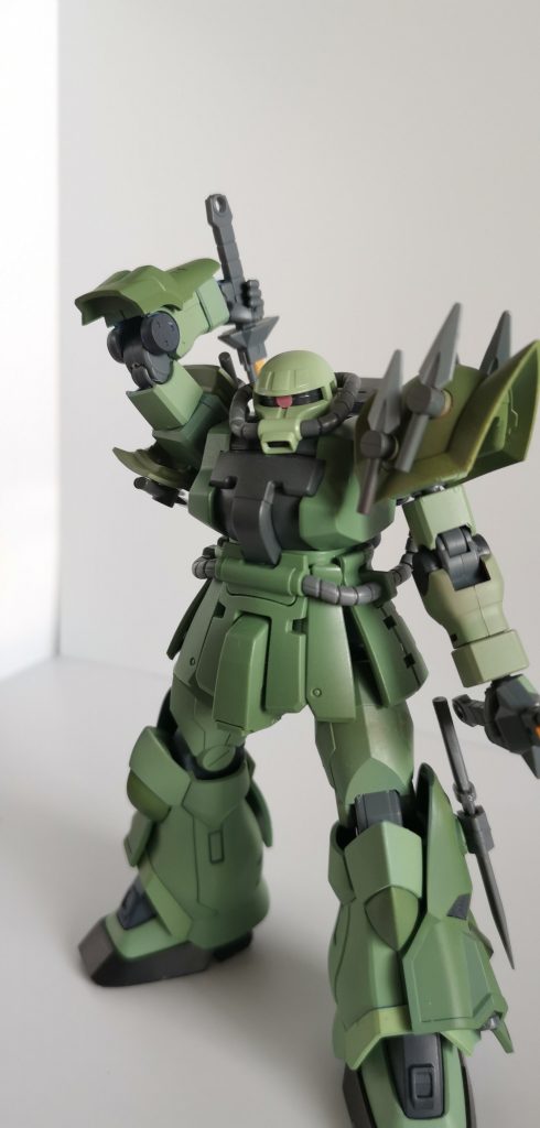 改修の過程で陸戦高機動型ザクの技術もフィードバックされている…みたいな感じなのもいいかもと思ったり