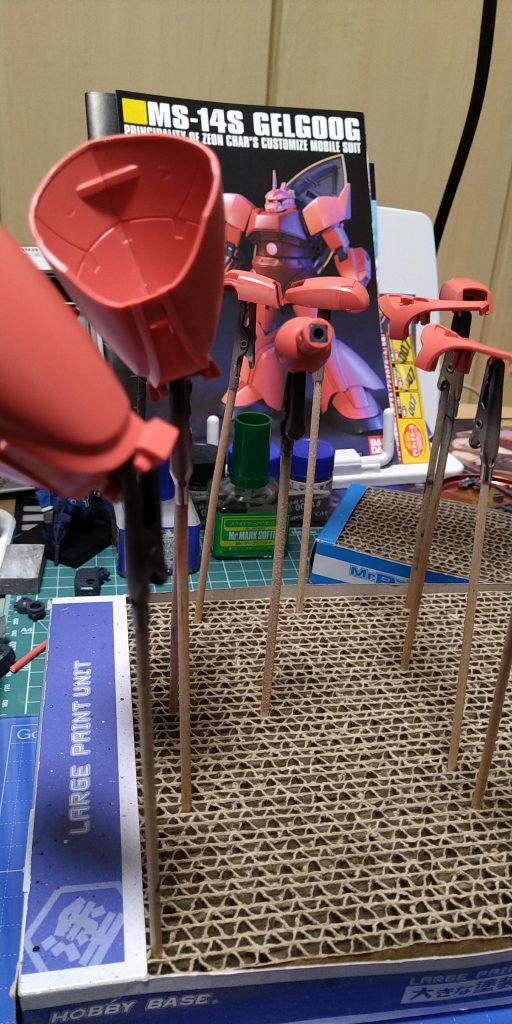 元はシャア専用ゲルググです